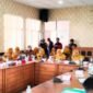 Suasana rapat Komisi II DPRD Bone bersama OPD. (Foto: Humas DPRD Bone)