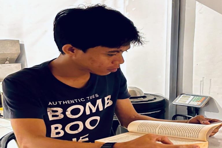 Direktur riset politik Kaukus Muda Sulawesi, Fadly Bakti Syam. (Foto: Istimewa)
