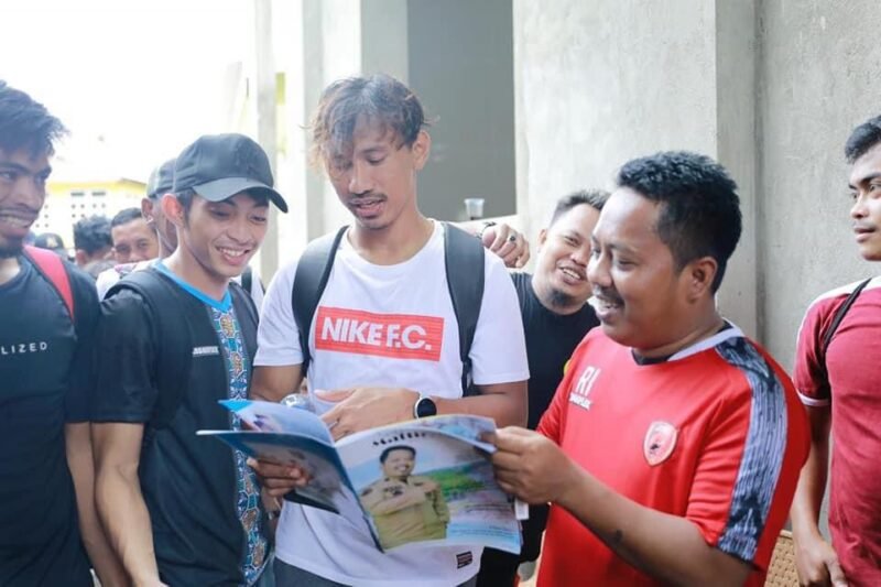 DPD KNPI Pangkep akan menggelar Tournamen sepak bola bergengsi Pemuda Cup 2024, Turnamen ini akan digelar bulan Juli yang akan datang.