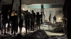 Israel bom sekolah PBB di Nuseirat yang merupak kamp pengungsian warga Palestina yang menewaskan puluhan pengungsi. (Foto: X-@Abedsommad1)