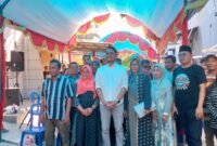 Andi Seto Gadhista Asapa (ASA) bersama kerukunan keluarga Sinjai Haji Marhaban 9 (HM9) di posko pemenangan HM9, Jl. Tallasalapang Raya. 