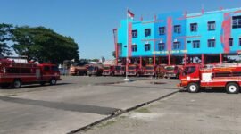 Suasana Kantor Dinas Damkarkat Makassar Jalan DR Ratulangi, beberapa Waktu lalu. Dinas Pemadam Kebakaran dan Penyelamatan (Damkarmat) Kota Makassar akan melakukan penambahan kendaraan Pemadam Kebakaran Motor (Damtor) di Lorong Wisata (Longwis).