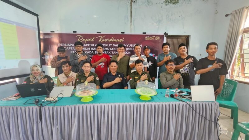 PPK Labakkang Rakor Penetapan Hasil Coklit di aula Kantor Camat Labakkang. (Foto: Kaukusnews-Irfan)
