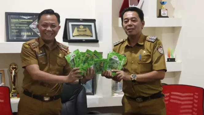 Ribuan Bibit Cabai Tersalurkan ke Longwis di Mariso. (Foto: Istimewa)