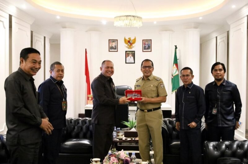 Pemkot-PN Makassar Siap Berantas Data Palsu.