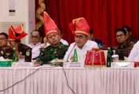 Wali Kota Makassar, Moh Ramdhan Pomanto menghadiri rapat koordinasi bersama Menteri Koordinator Bidang Pangan, Zulkifli Hasan di Aula Tudang Sipulung Rumah Jabatan Gubernur. (Istimewa)