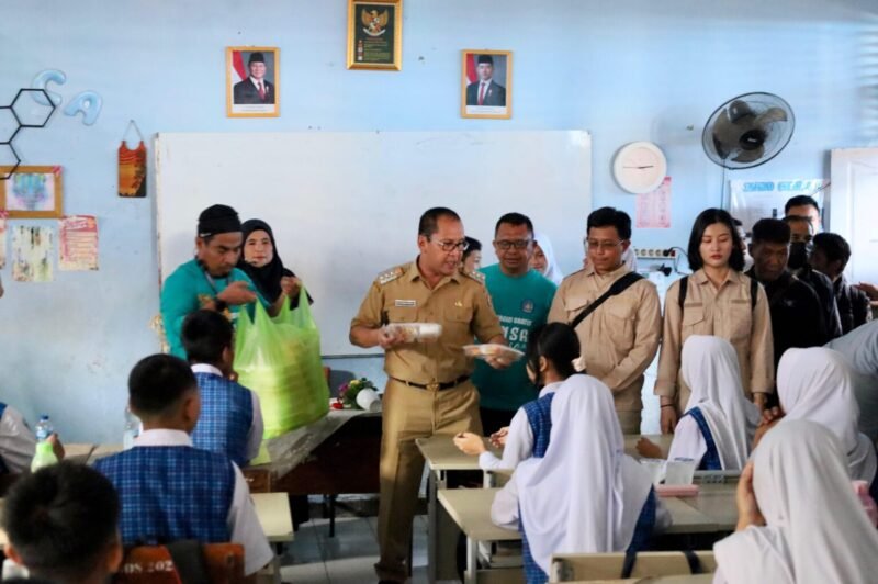 Kick Off Program Makan Bergizi Gratis
Pemkot Siapkan Protap Khusus. (Istimewa)
