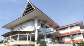 Kantor DPRD Makassar. 