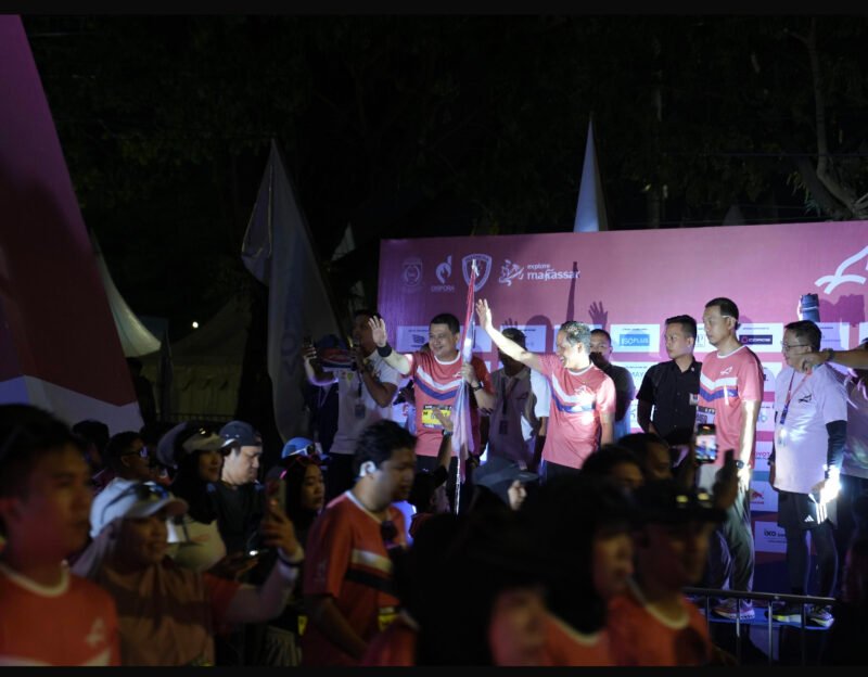 Wali Kota Makassar, Munafri Arifuddin apresiasi warga di Makassar Half Marathon 2025. (ist)