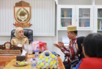 Wakil Wali Kota Makassar, Aliyah Mustika Ilham menerima audiensi dari Komunitas Ridoh Challenge bersama sejumlah pelaku UMKM. (ist)